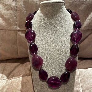 Chunky Lucite Beaded Abstract Purple Necklace 20-21”